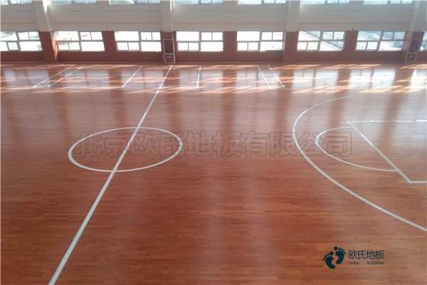 国标篮球场木地板施工3