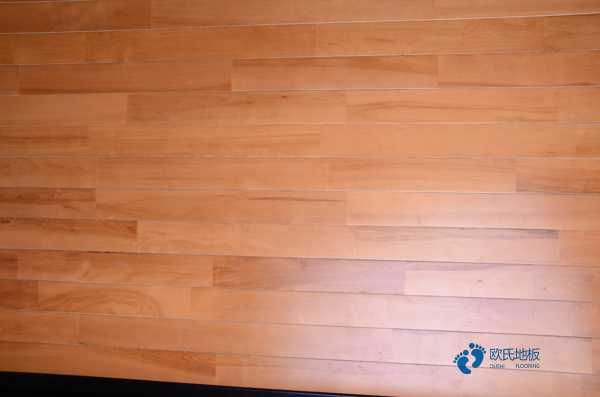 板式龙骨运动木地板保养方法
